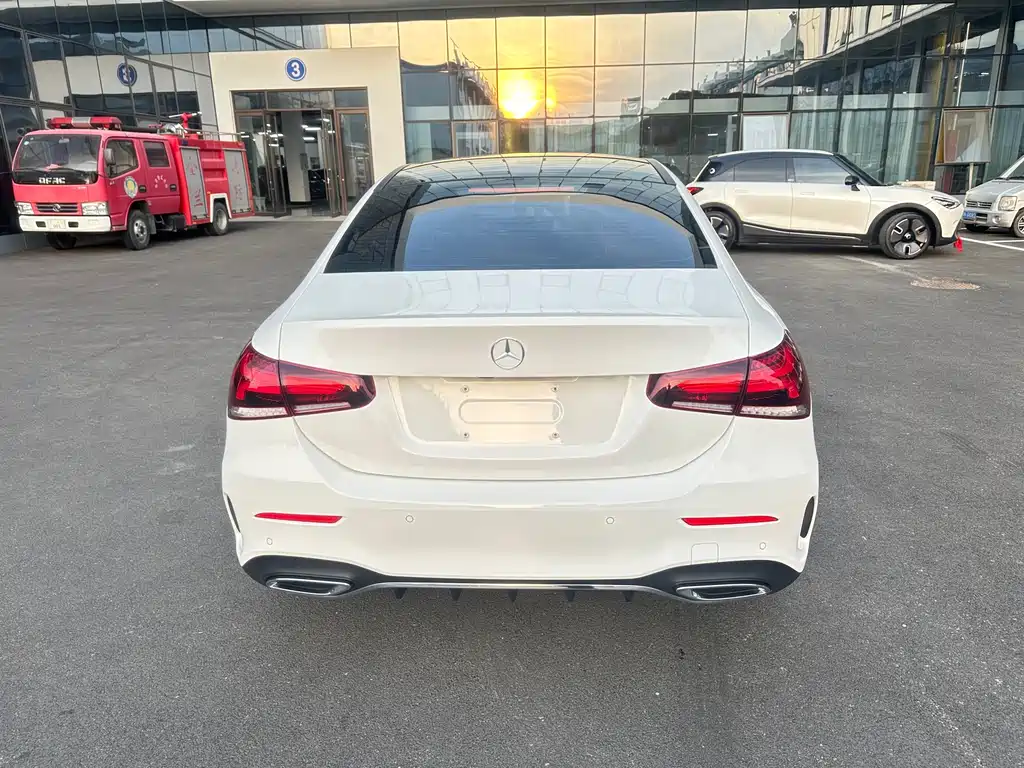 Mercedes-Benz A-Class 2023 — фото 6