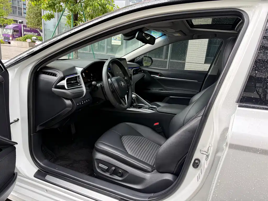 Toyota Camry 2022