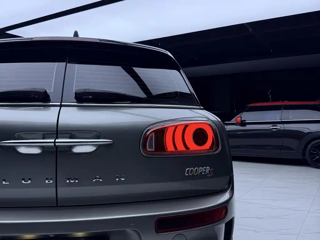 MINI Clubman 2016 — фото 9