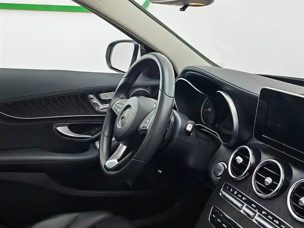 Mercedes-Benz C-Class 2017 — фото 22