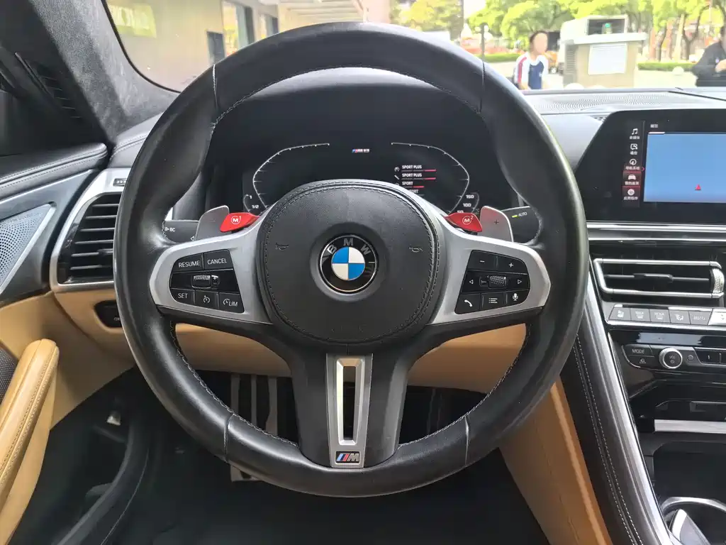 BMW M8 2021 — фото 9