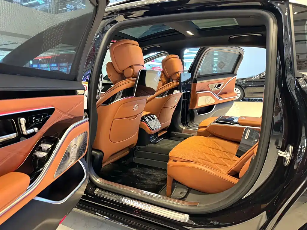 Mercedes-Benz Maybach S-Class 2023