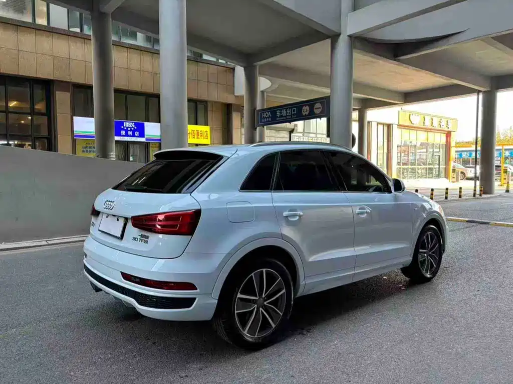 Audi Q3 2019 — фото 5