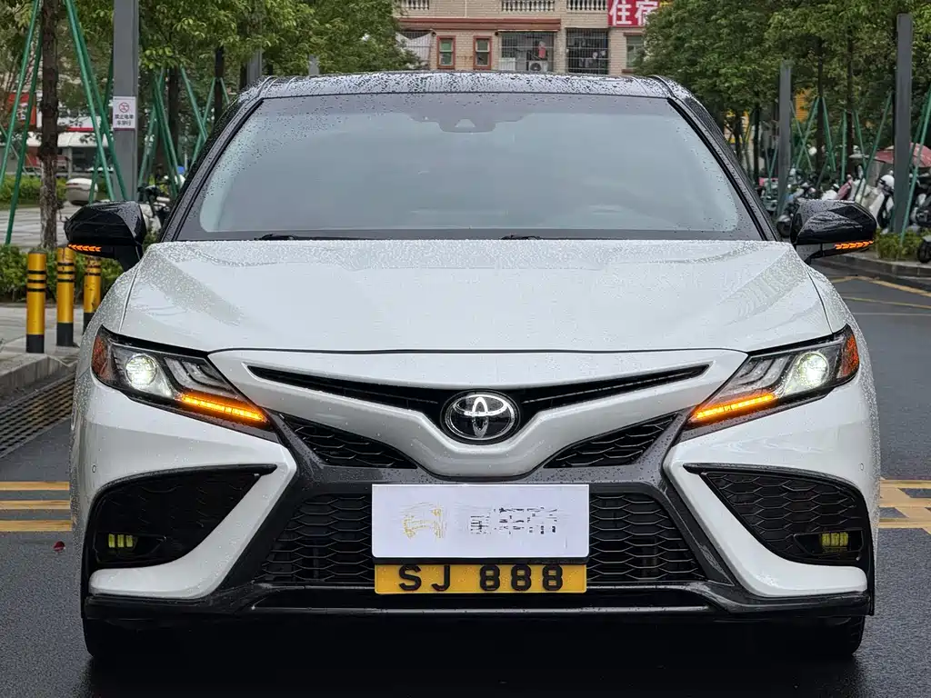 Toyota Camry 2022