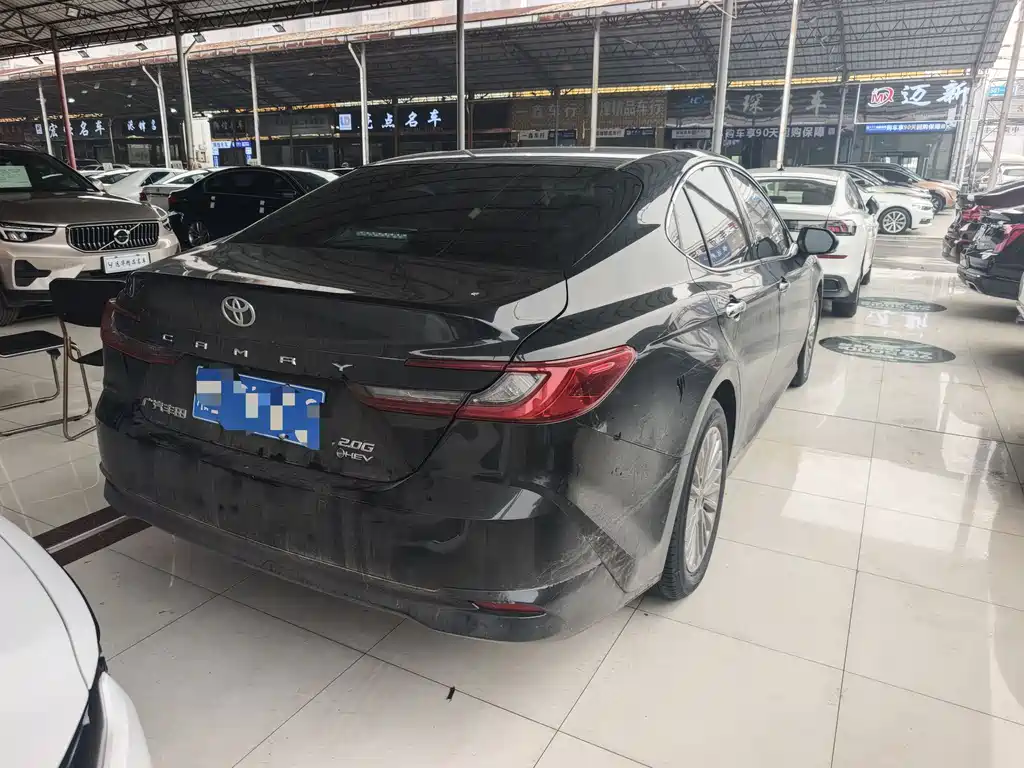 Toyota Camry 2024 — фото 10