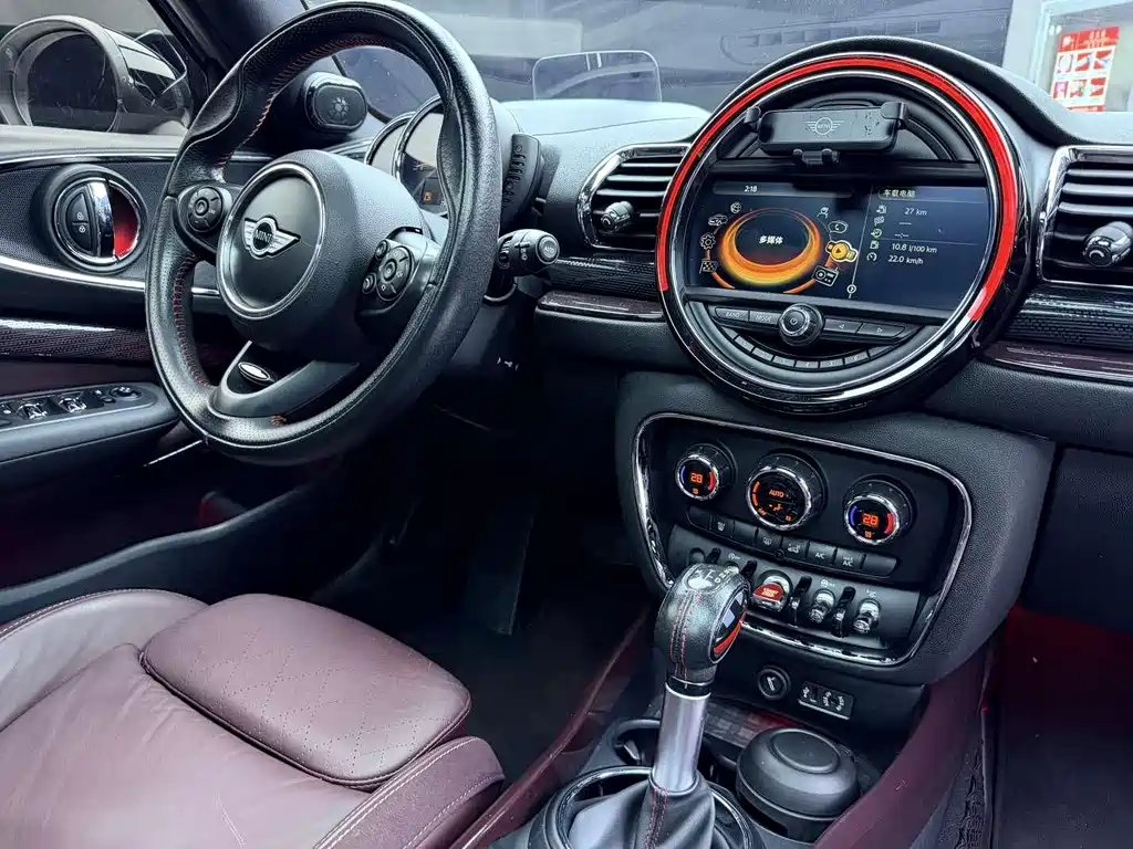 MINI Clubman 2016 — фото 18