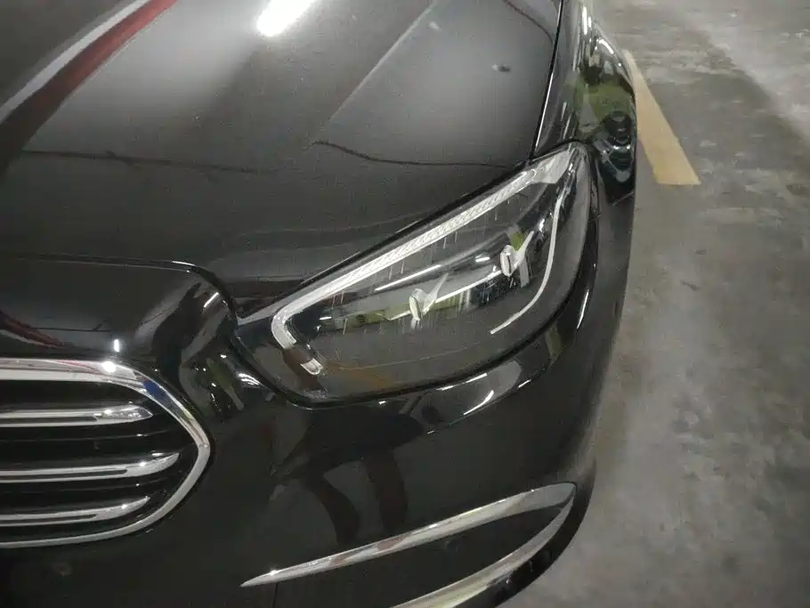 Mercedes-Benz E-Class 2022