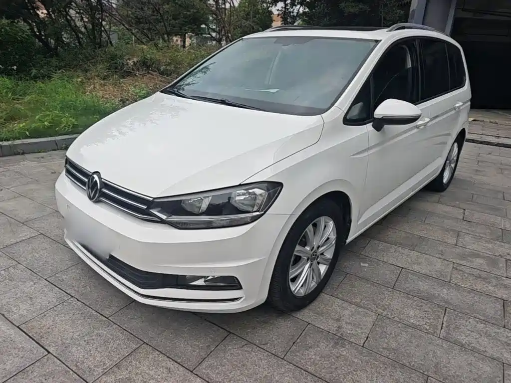 Volkswagen Touran 2021 — фото 2