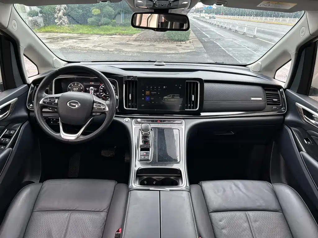GAC Motor Trumpchi M8 2021 — фото 12