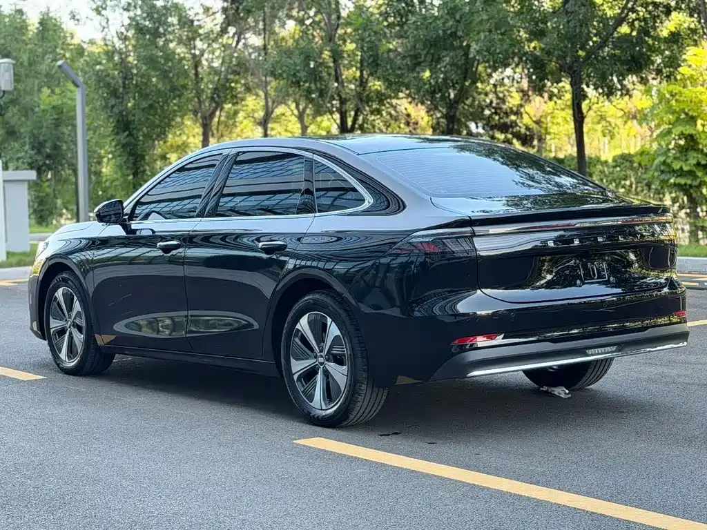 Geely Galaxy A7 EV 2026 — фото 4
