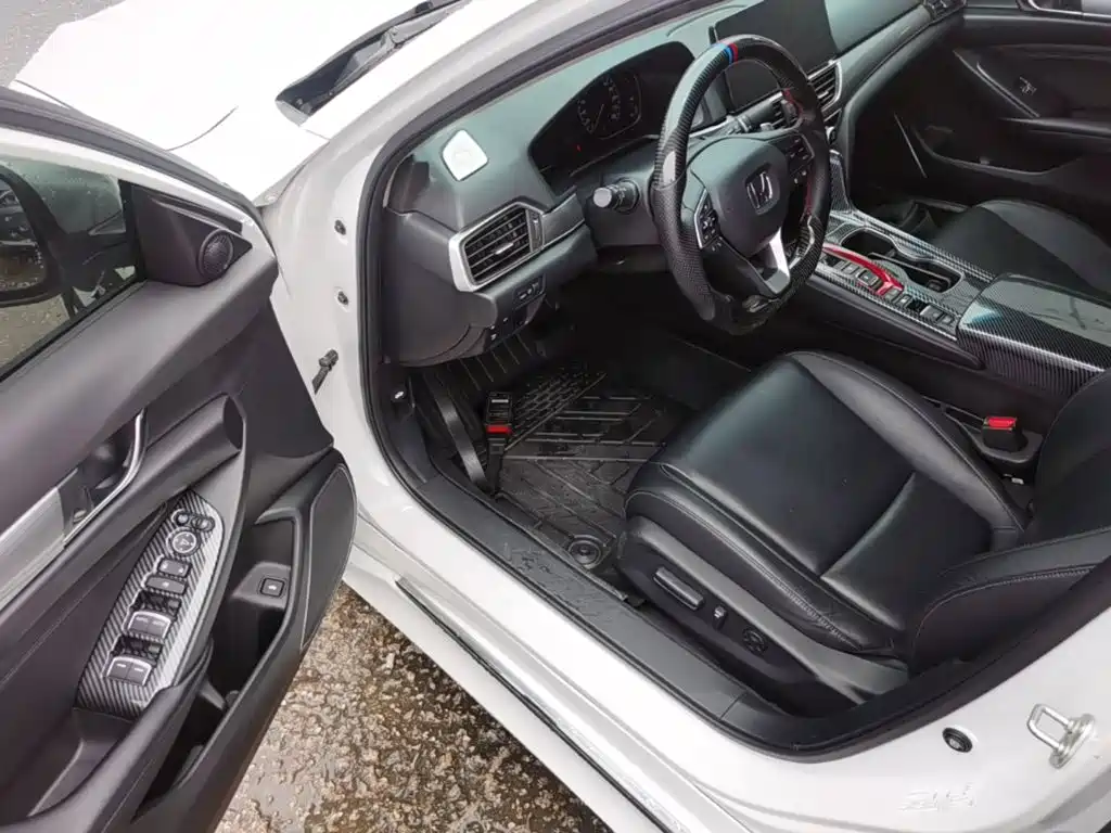 Honda Accord 2021 — фото 16