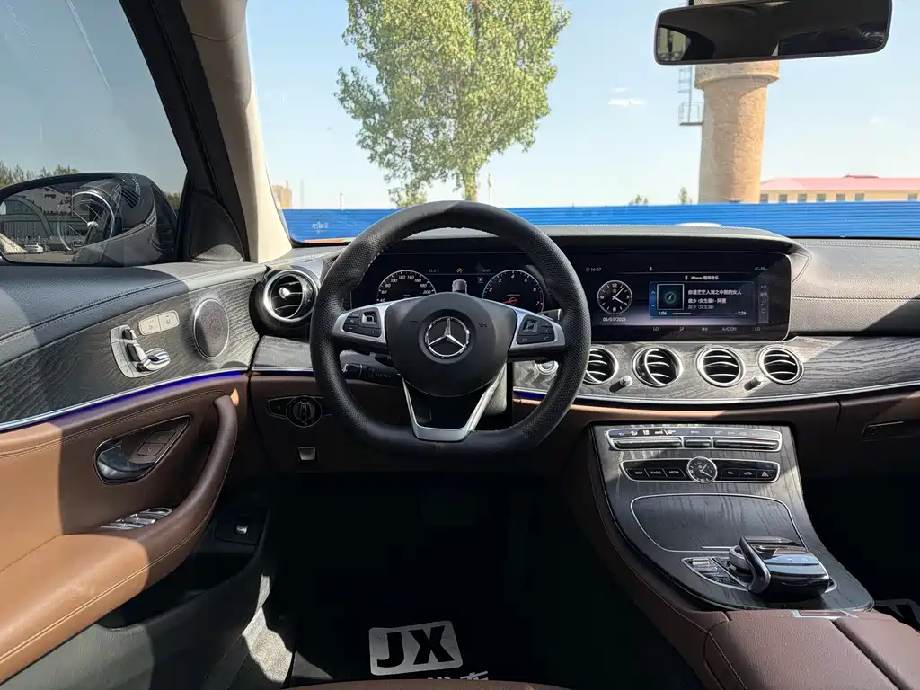 Mercedes-Benz E-Class 2018 — фото 7