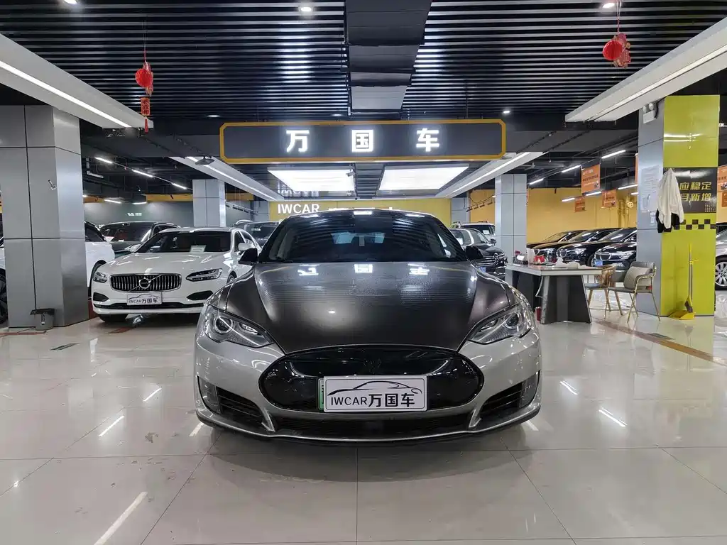 Tesla Model S 2016