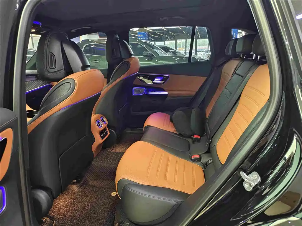Mercedes-Benz GLC 2023 — фото 11