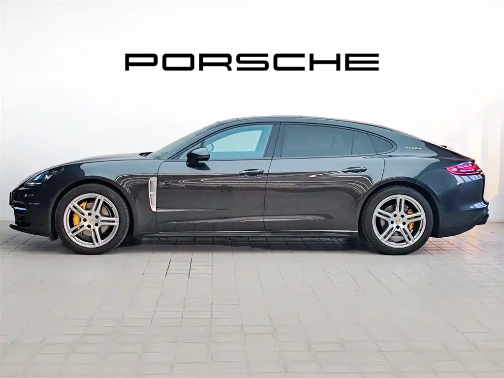 Porsche Panamera 2018 — фото 4