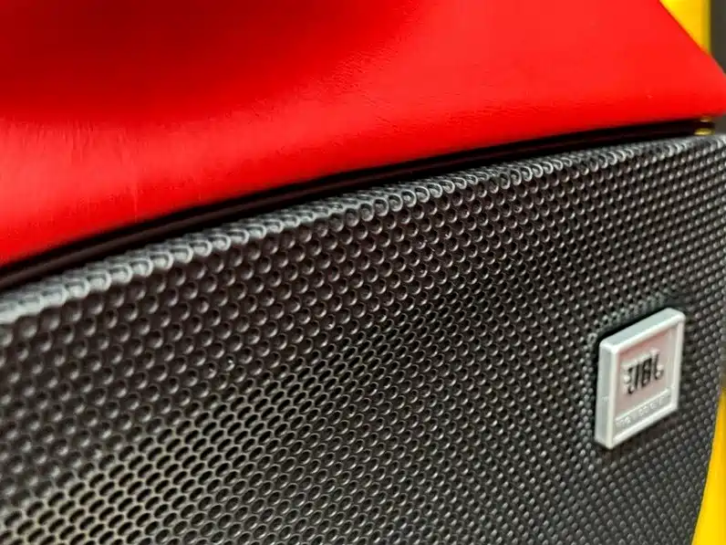 Ferrari F8 2020 — фото 10