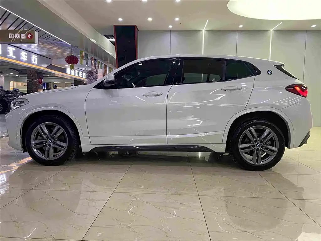 BMW X2 2022 — фото 6