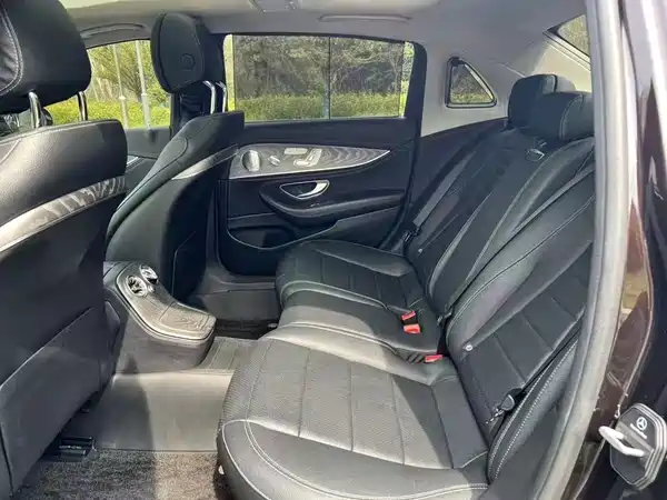 Mercedes-Benz E-Class 2021