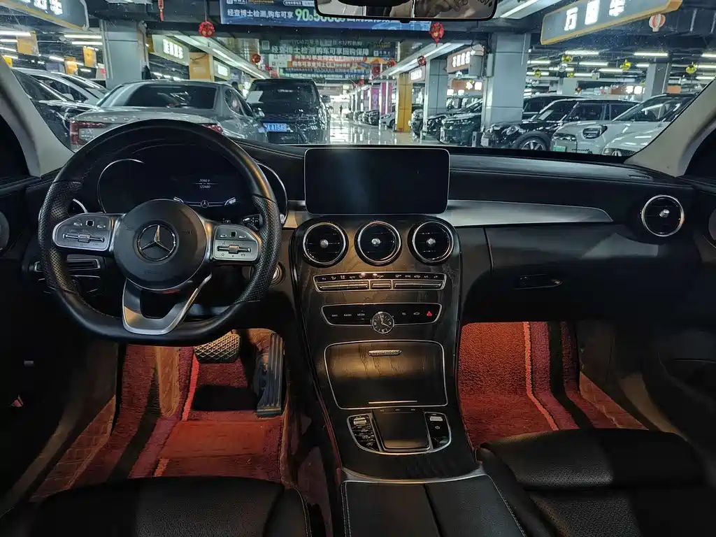Mercedes-Benz C-Class 2020