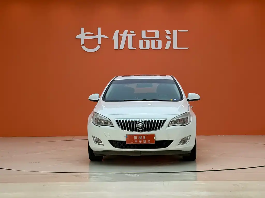 Buick Excelle 2014 — фото 2