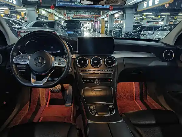 Mercedes-Benz C-Class 2020