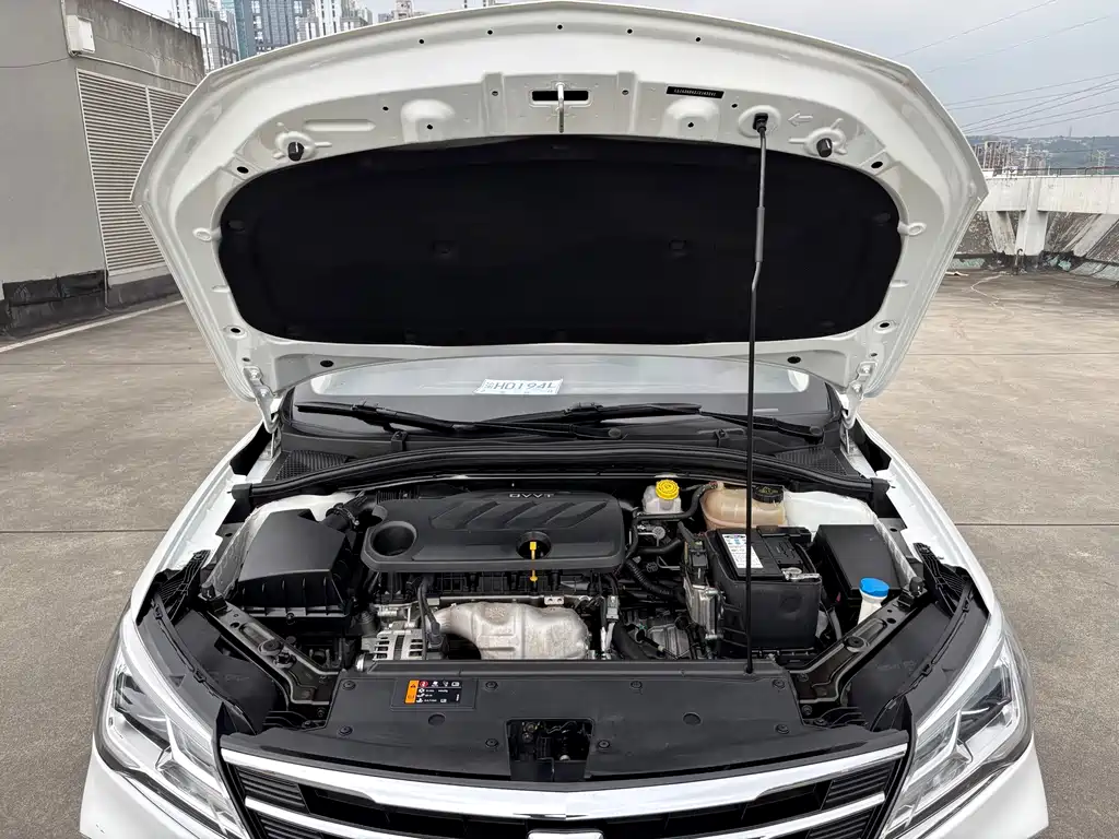 Roewe i5 2019 — фото 15