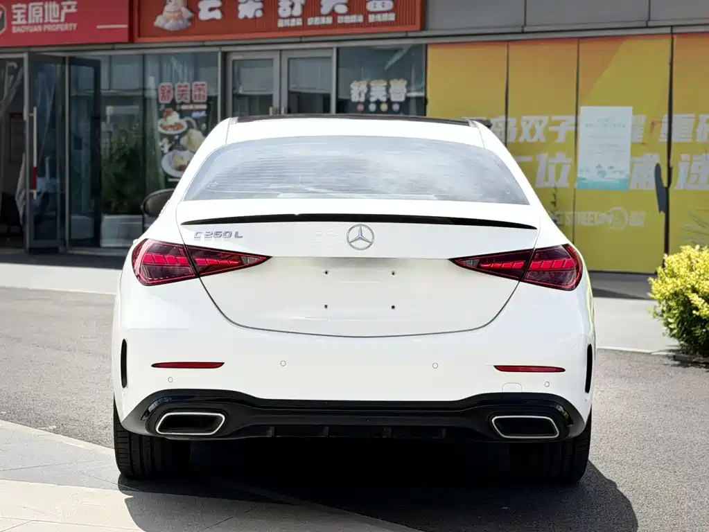 Mercedes-Benz C-Class 2025