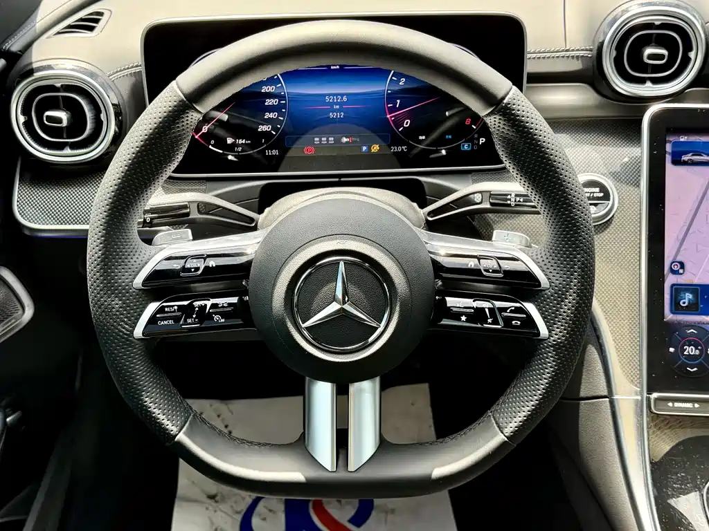 Mercedes-Benz C-Class 2025 — фото 9