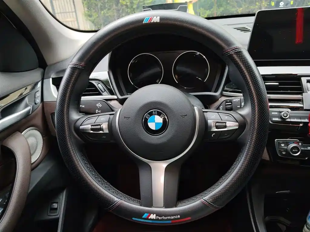 BMW X1 2022 — фото 11