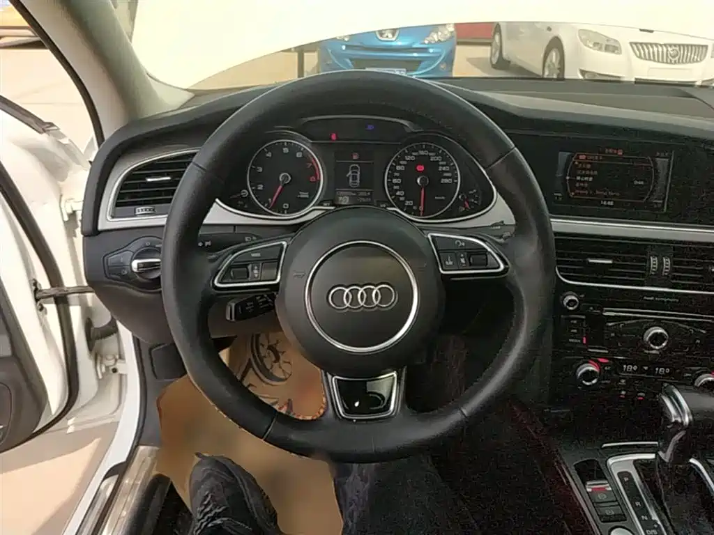 Audi A4L 2016 — фото 11