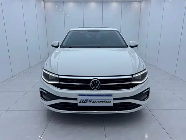 Volkswagen Bora 2023