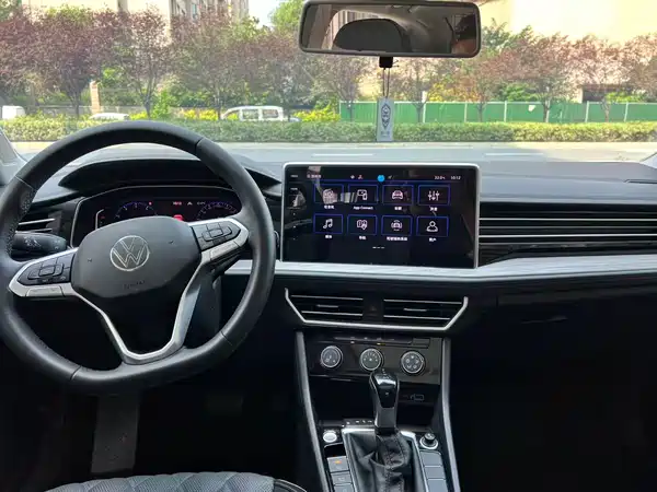 Volkswagen Sagitar 2025