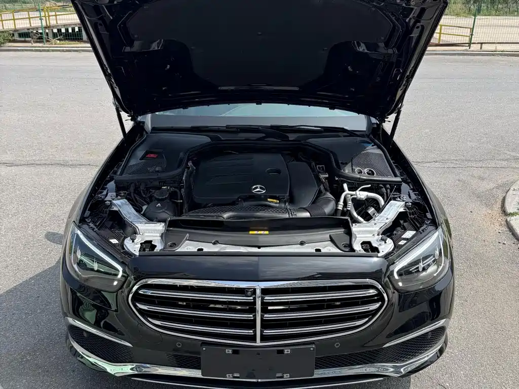 Mercedes-Benz E-Class 2023
