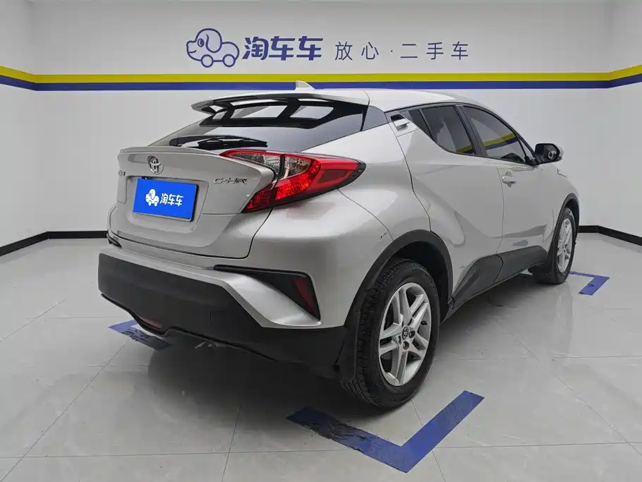 Toyota C-HR 2021 — фото 3