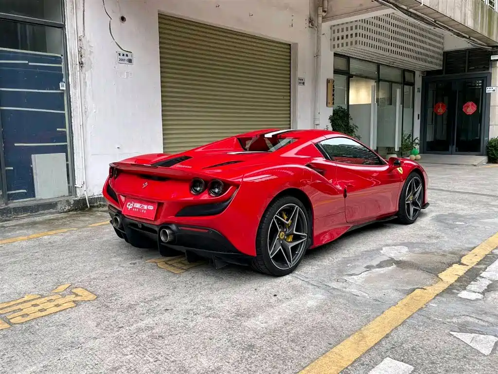 Ferrari F8 2023 — фото 8