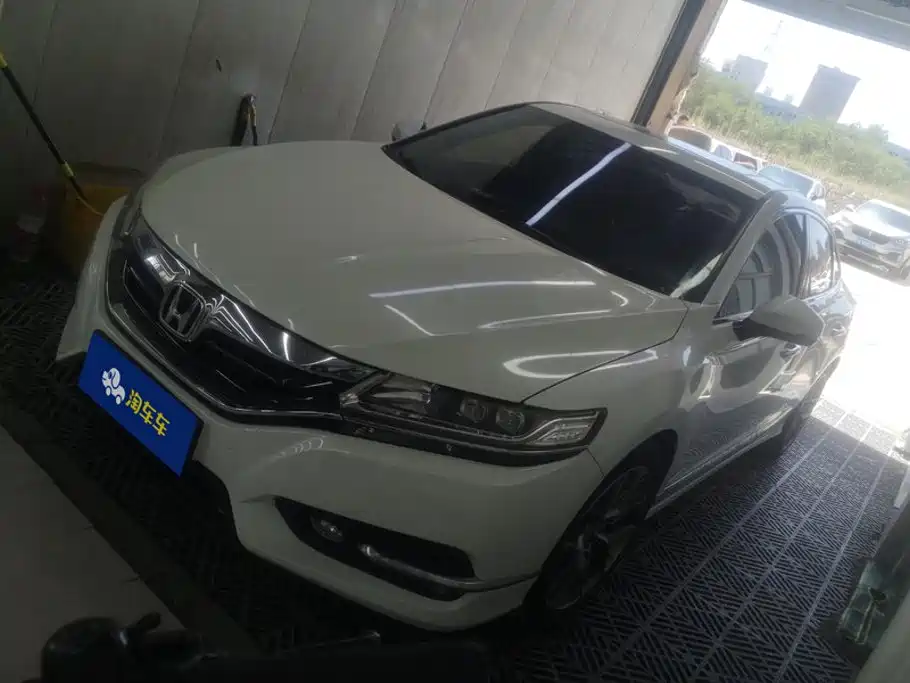 Honda Spirior 2015