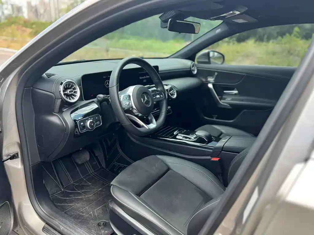 Mercedes-Benz A-Class 2020 — фото 9