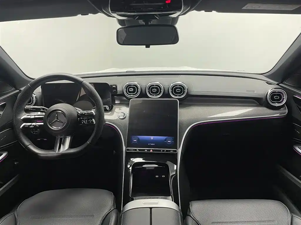 Mercedes-Benz C-Class 2023 — фото 14