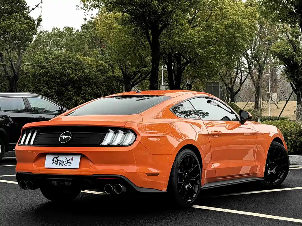 Ford Mustang 2020 — фото 8