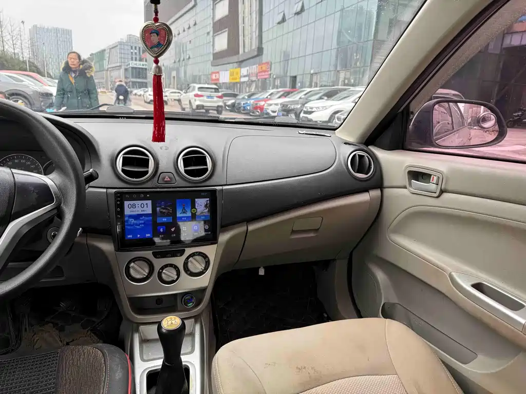 Changan V3 2014 — фото 10