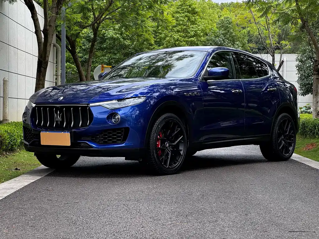 Maserati Levante 2019 — фото 1