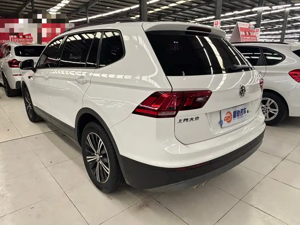 Volkswagen Tiguan L 2020 — фото 12