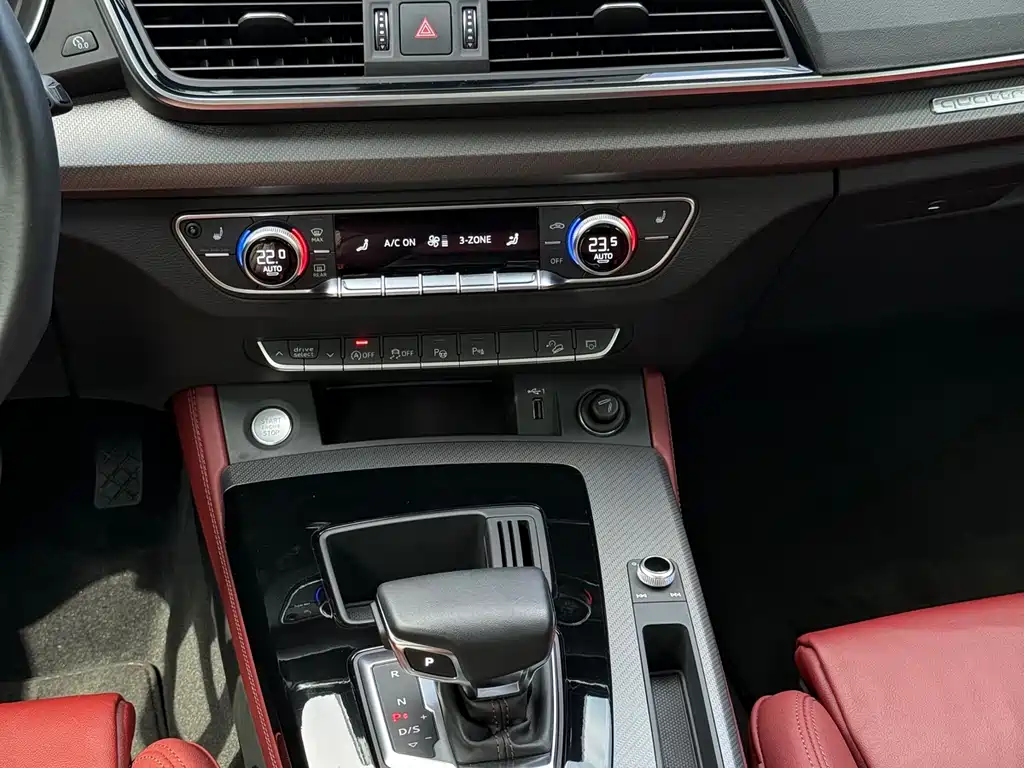 Audi Q5L 2022 — фото 13