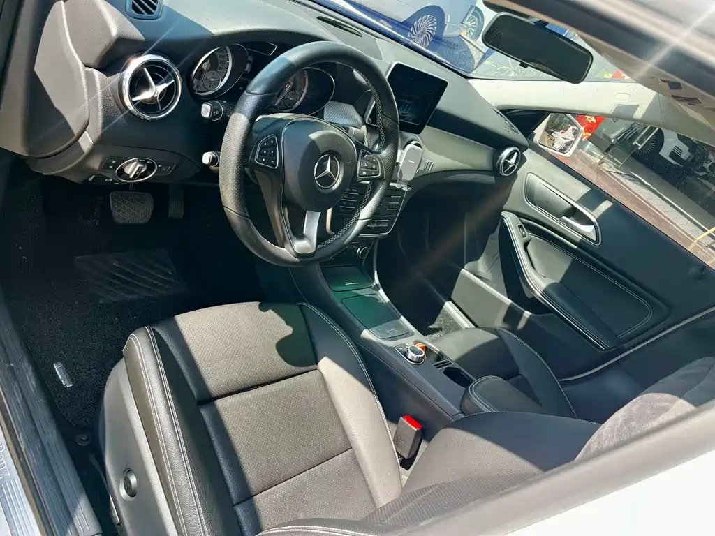 Mercedes-Benz GLA 2017 — фото 7