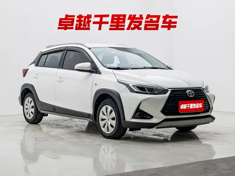 Toyota Yaris L 2022 — фото 7