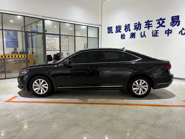 Volkswagen Passat 2023