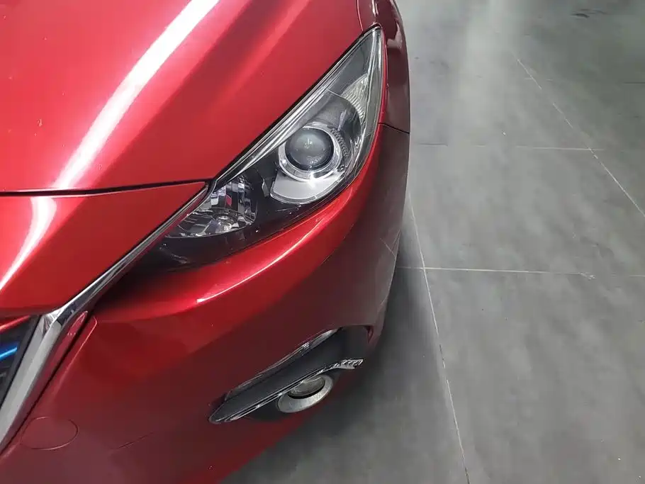 Mazda 3 Axela 2016
