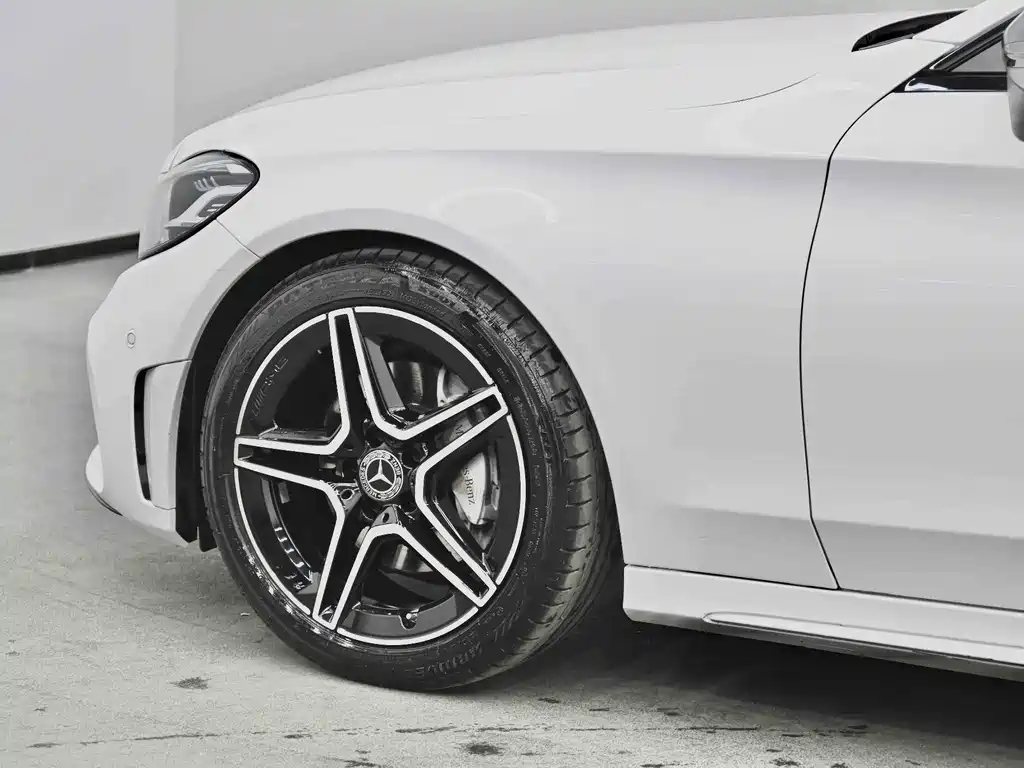 Mercedes-Benz C-Class 2023 — фото 20