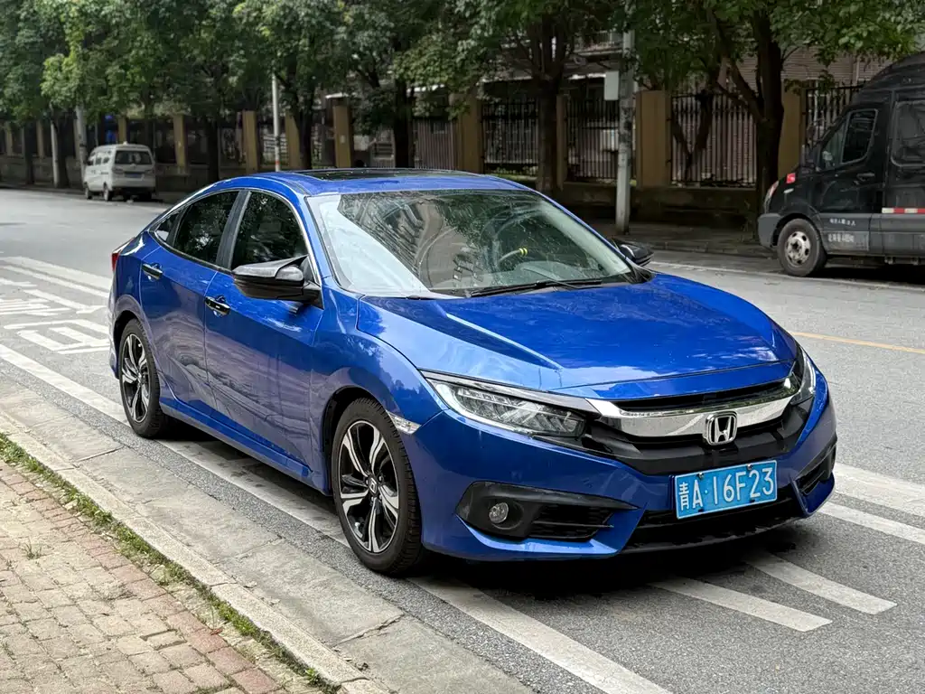 Honda Civic 2019 — фото 3