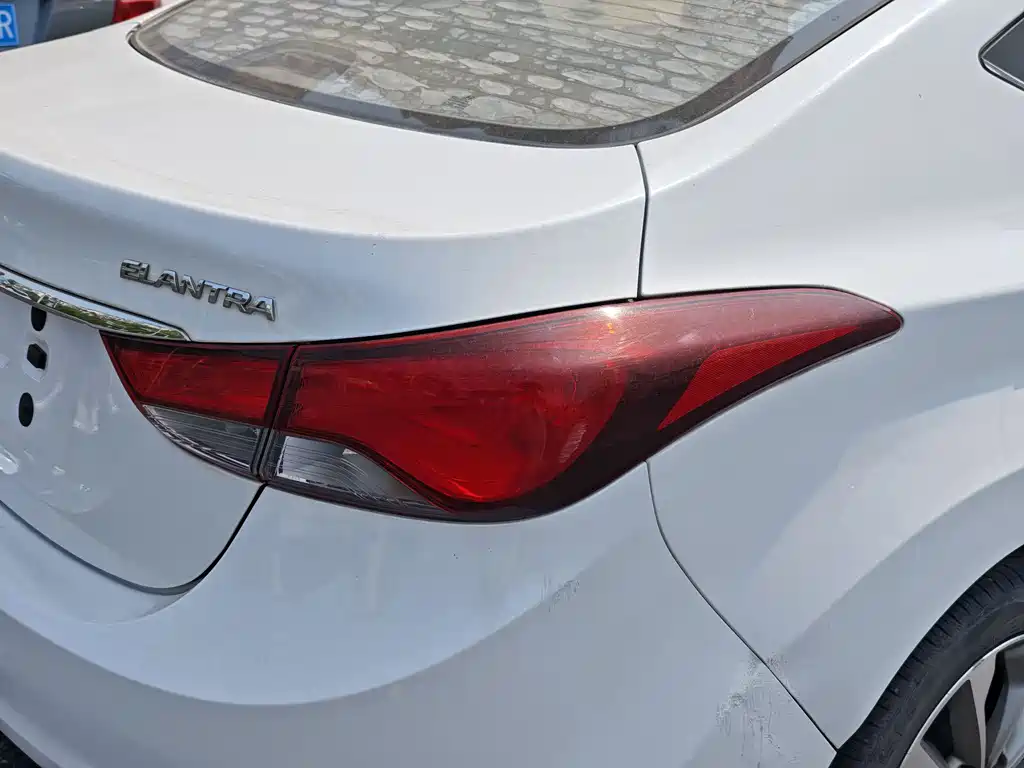 Hyundai Elantra Langdong 2016 — фото 16
